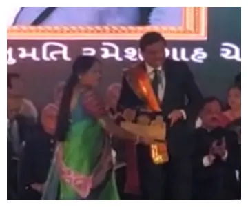 Mr. Snehal Shah felicitated as Chief Guest and primary donor